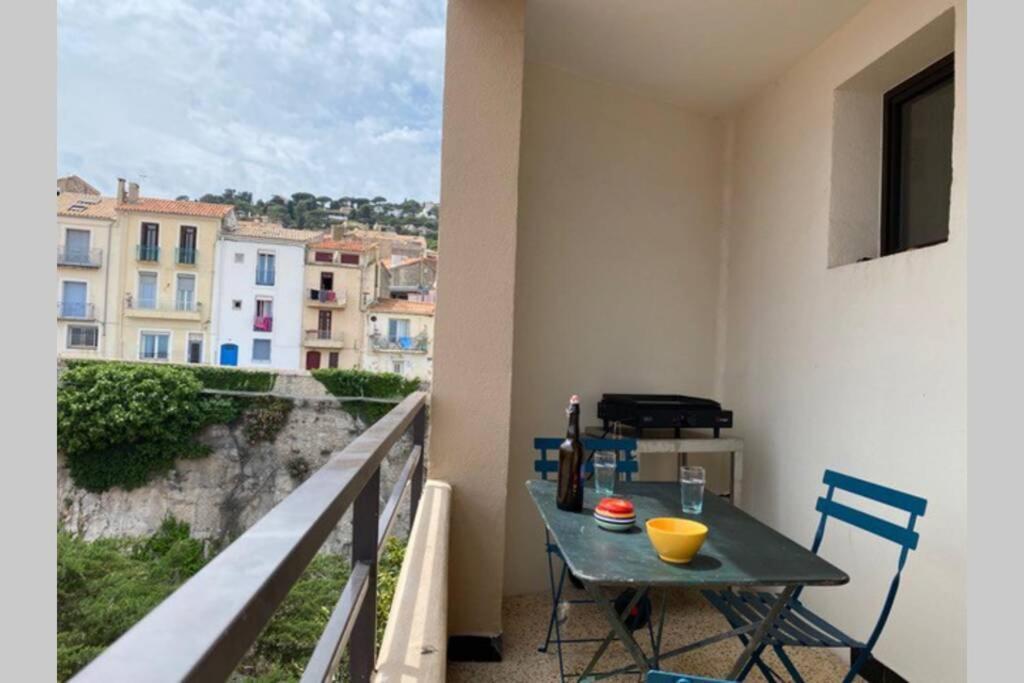 Vues Exceptionnelles Mer, Port Et Toits De Sete Exterior photo